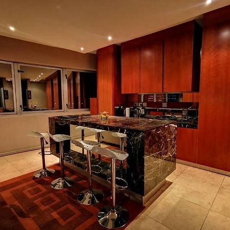 Appartamento 1507-Amazing Views & Unique Joburg Cbd Luxury Johannesburg Esterno foto