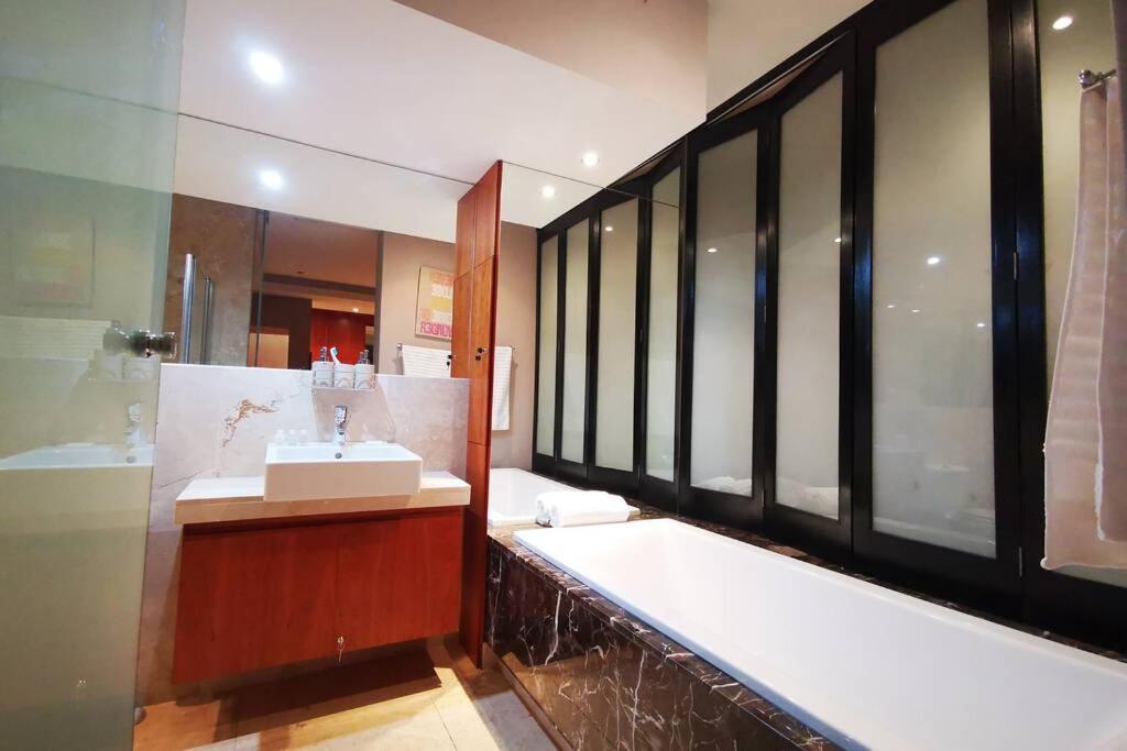 Appartamento 1507-Amazing Views & Unique Joburg Cbd Luxury Johannesburg Esterno foto